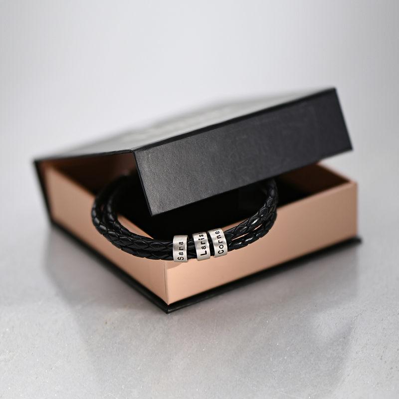 Pulsera de Hombre en Cuero Negro – Personalizable con Acabados en Plateado o Oro